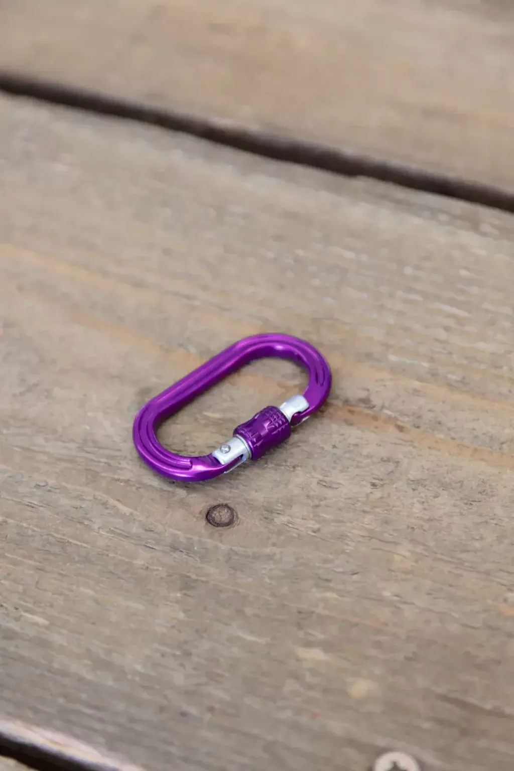dmm-xsre-lock-purple