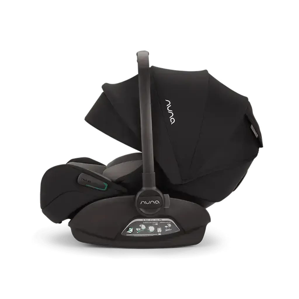 Nuna_ARRAflex_2025_Caviar_Profile_2_GL_web_596a.png