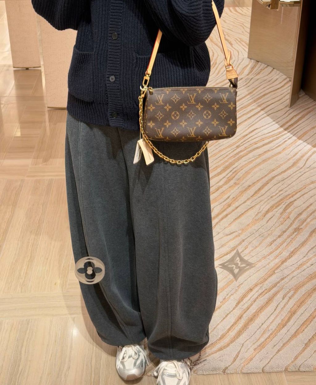 photo_6294134698548073450_w