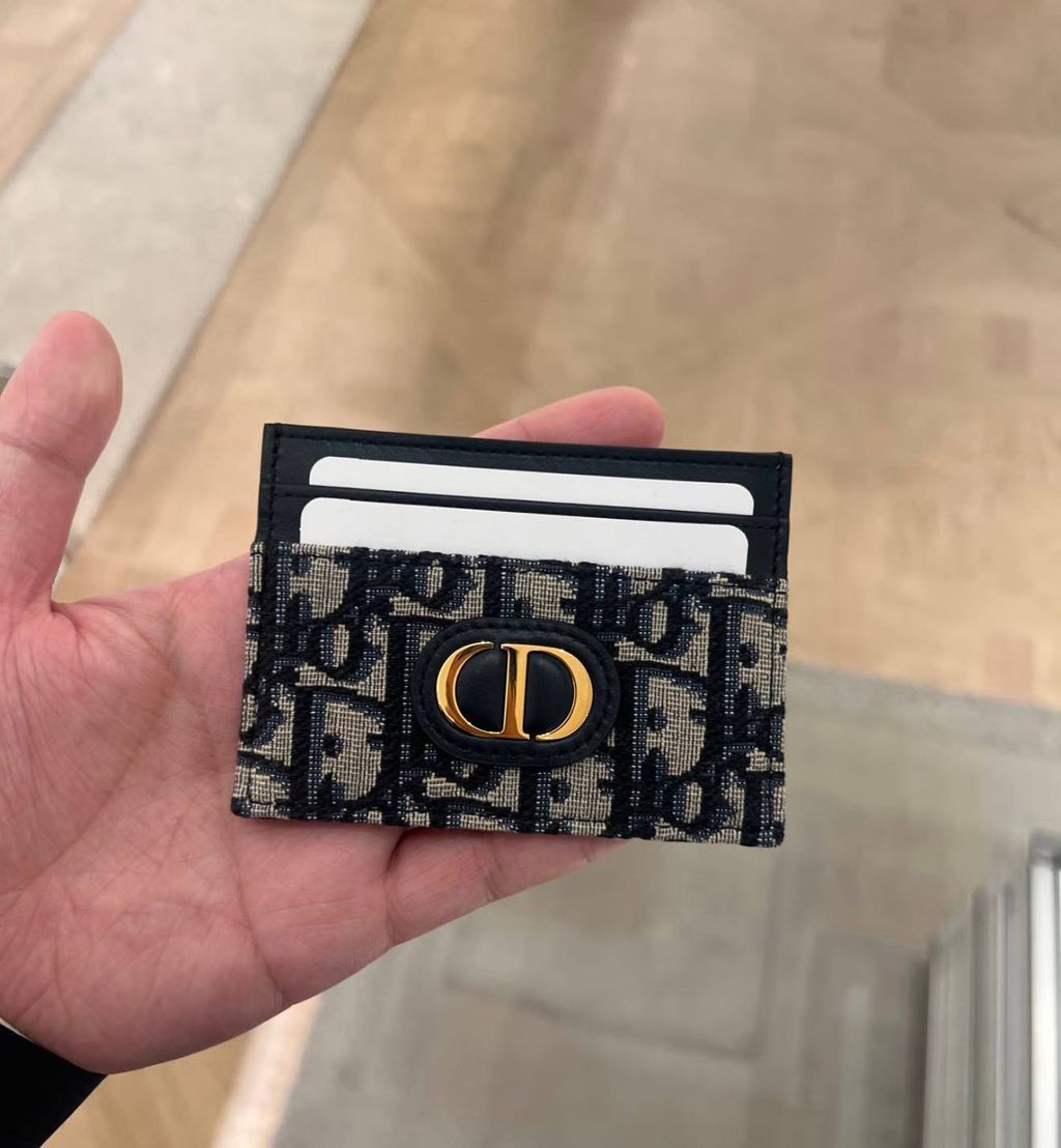 photo_6294134698548073463_w