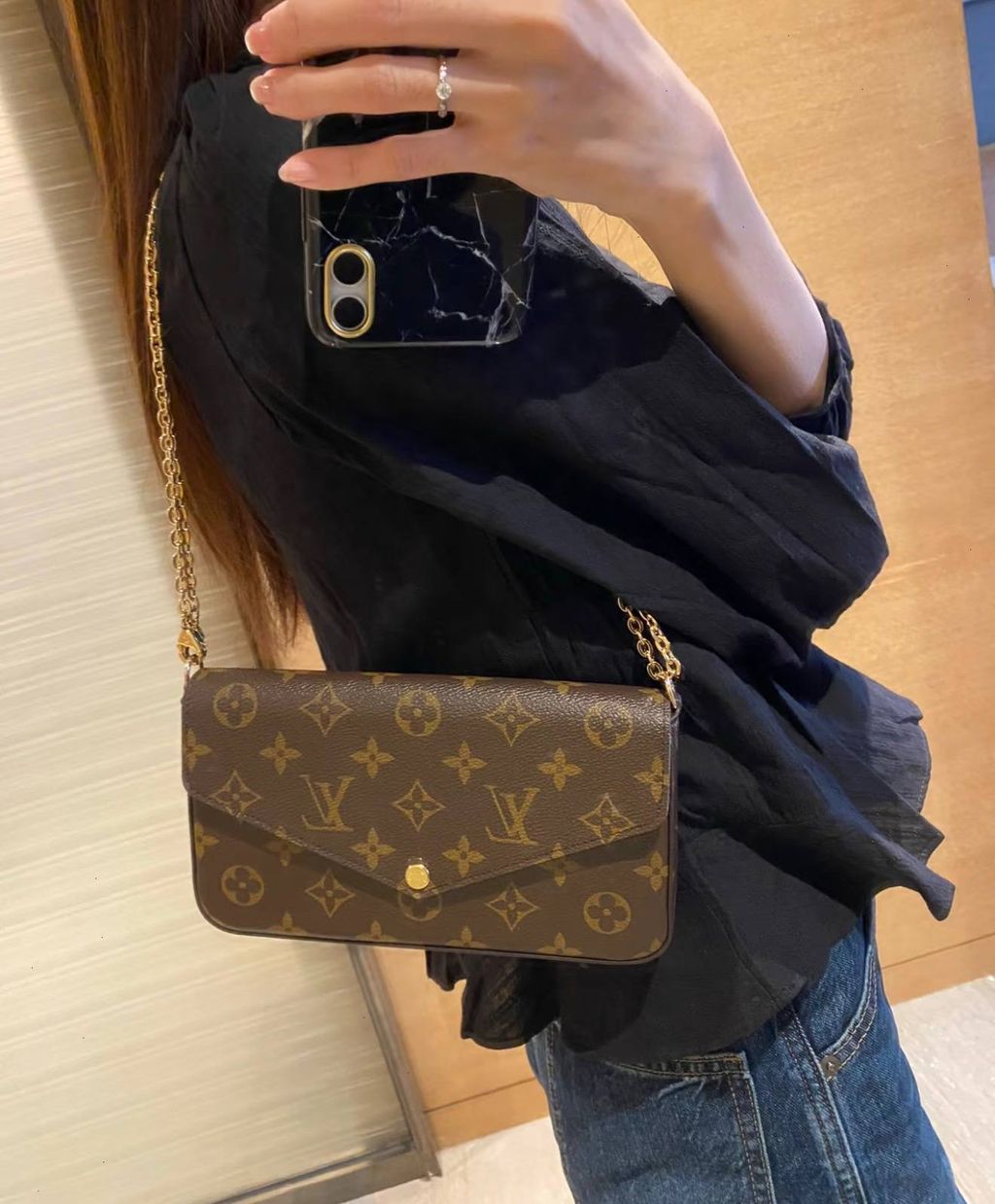 photo_6296123328535662578_w