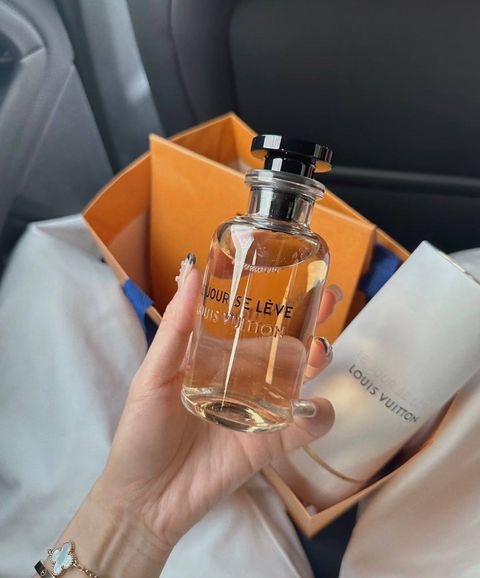 photo_6296123328535662637_w