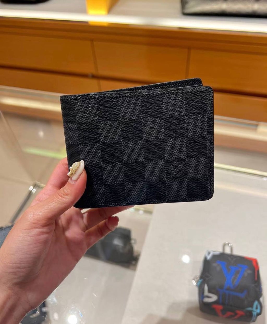 photo_6296123328535662875_w