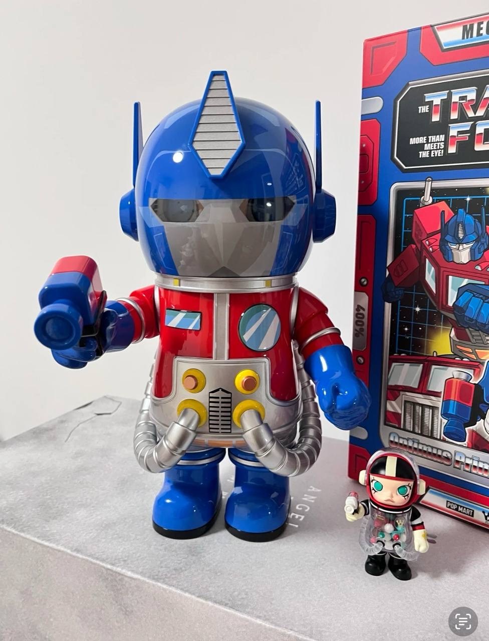 POPMART 387 Mega Space Molly x Transformer 400% 擎天柱