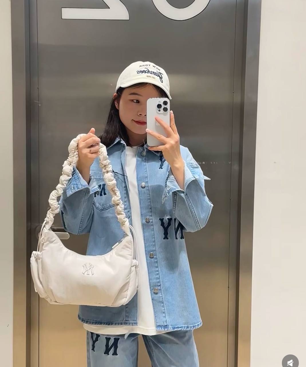 6186256428717688370 (1)