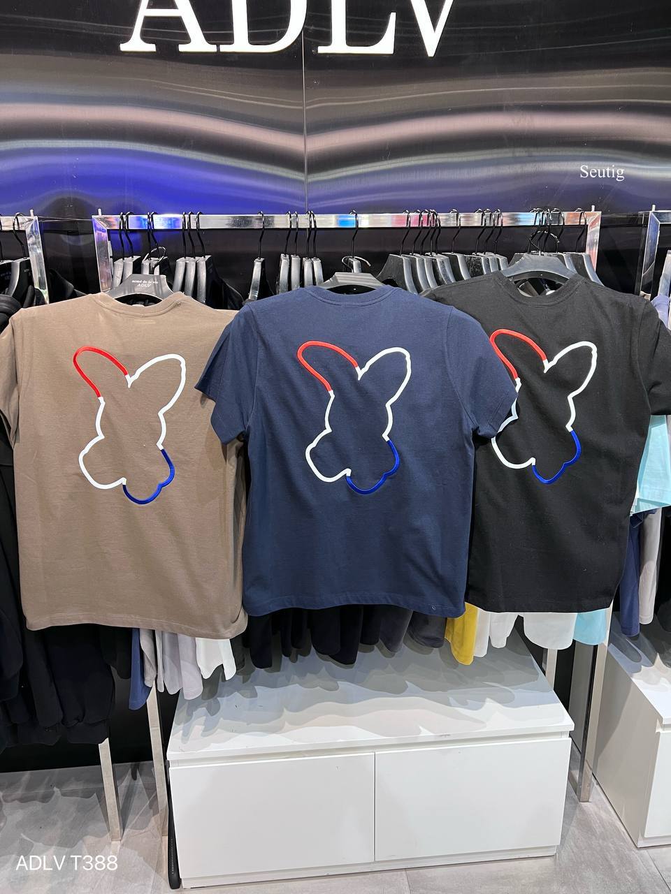 01b28d0d-e40e-4cf3-977e-7bfbc78de4a6