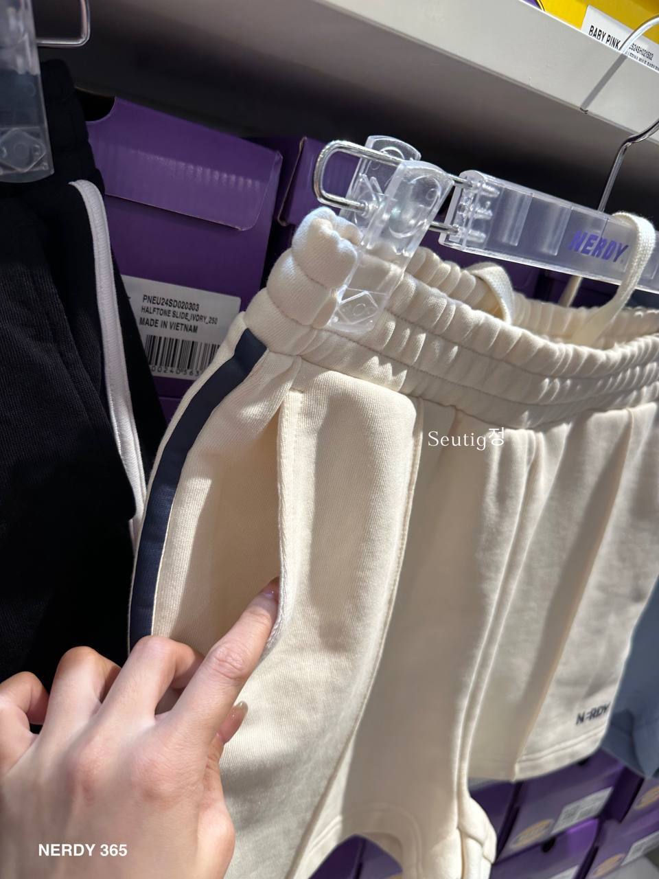 17ab861f-40cd-4822-88c9-adf2cd75de42