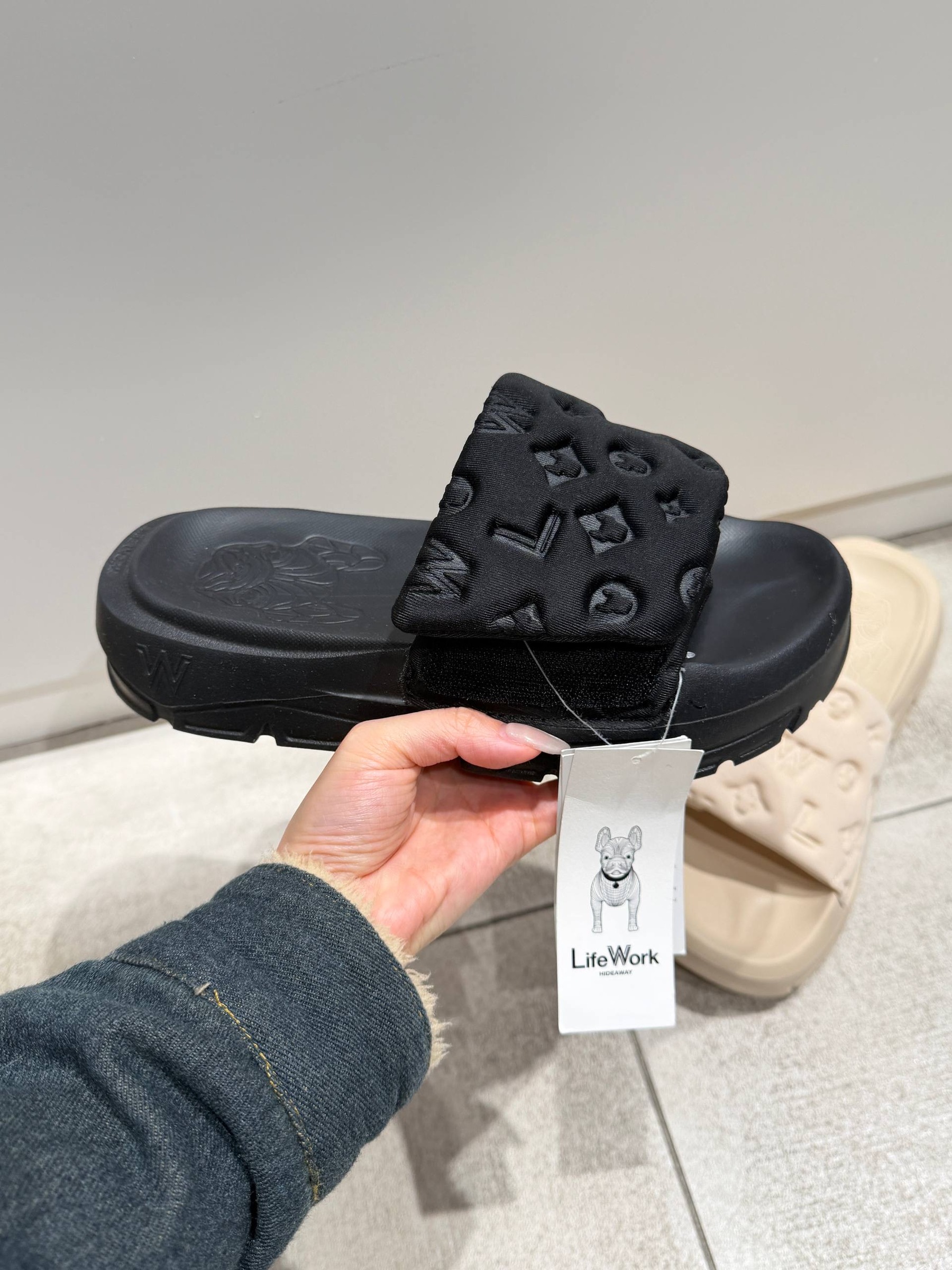 image_2A5AECBA-D7A2-4D54-9BD7-1B6456675B0B_1765970138