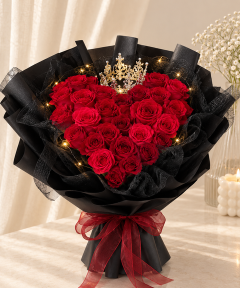 heart shape rose bouquet with crown