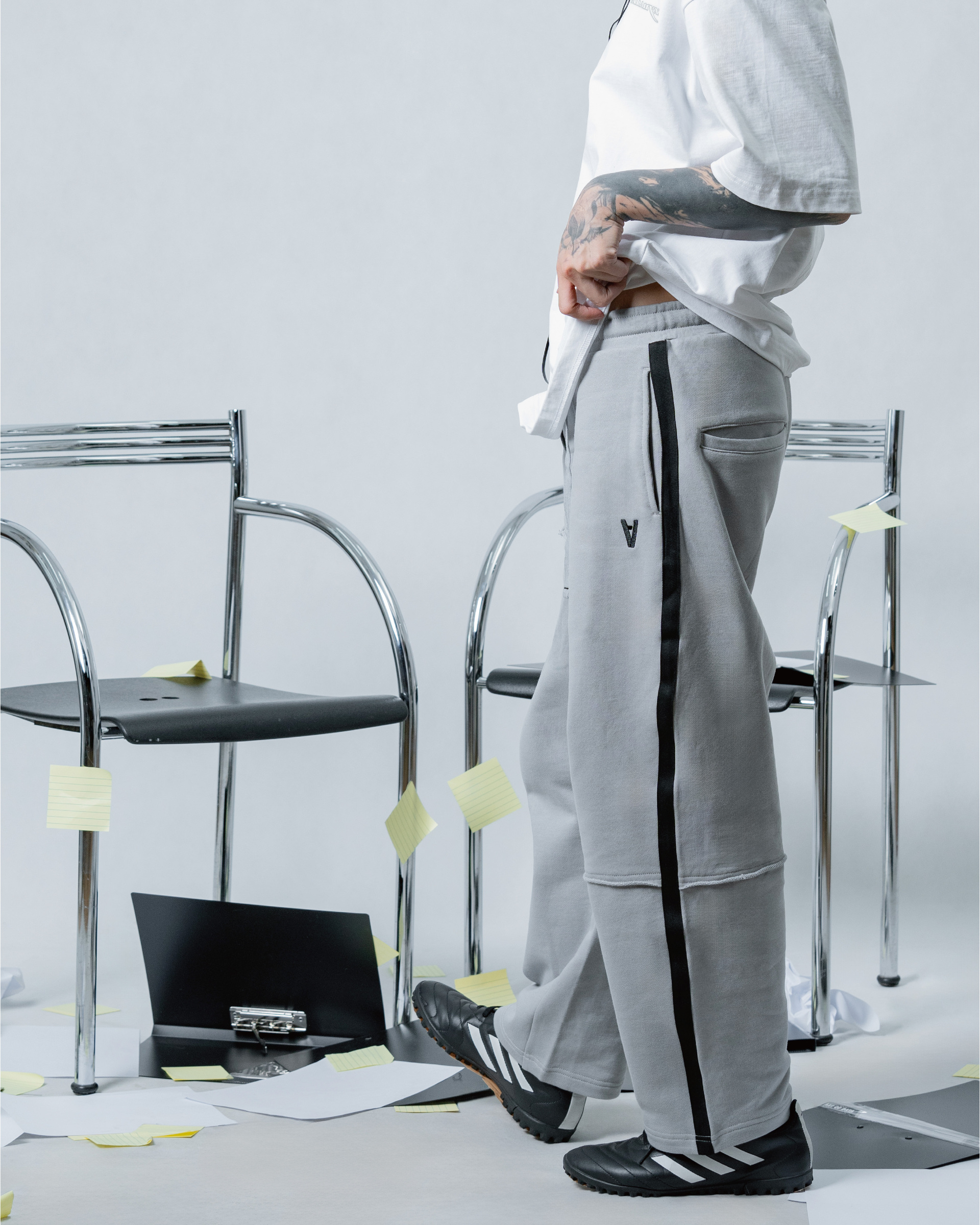 kjkjbjhgjhb-03-1725080119653