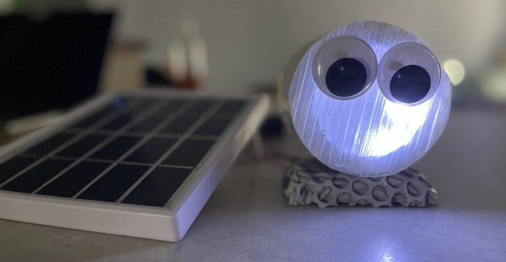 Solar-Powered-Lamp-1-1024x532