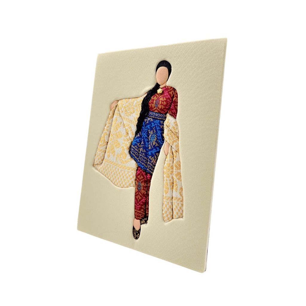 0001518_malaysian-traditional-dress-songket-frame