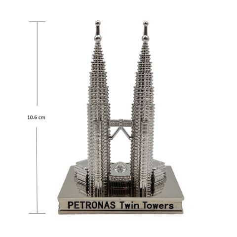 Petronas_TwinTowers_Miniature_Silver3