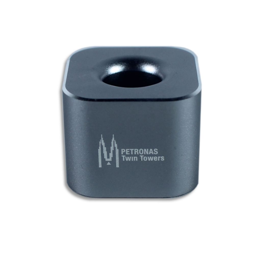 Petronas_TwinTowers_Qube_Pen_Holder_Front