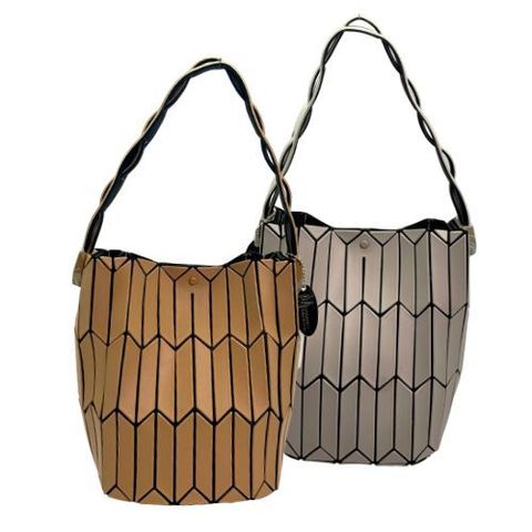 petronas-twin-towers-mini-bucket-bag-1