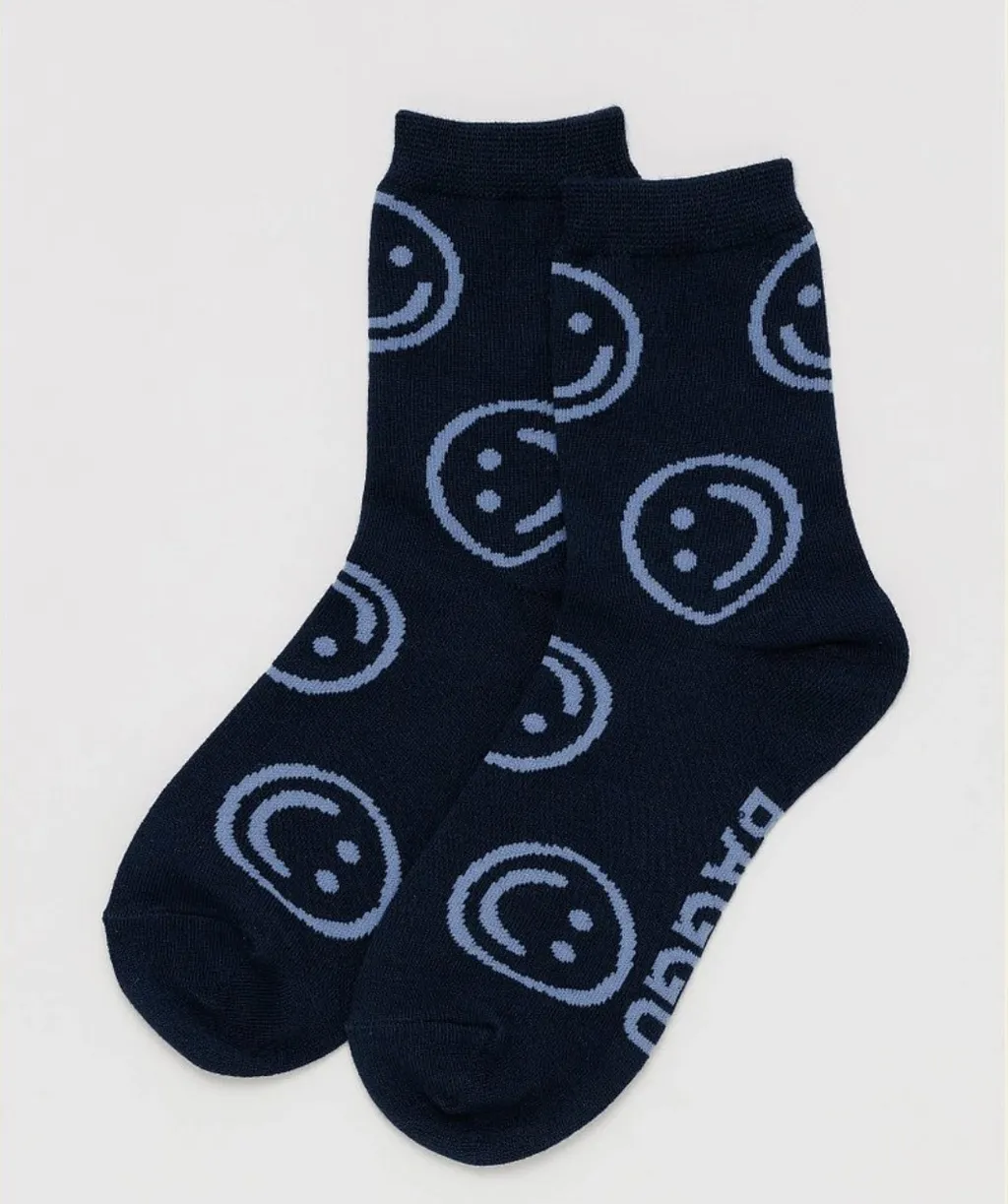 baggu_crew_socks_navy_happy