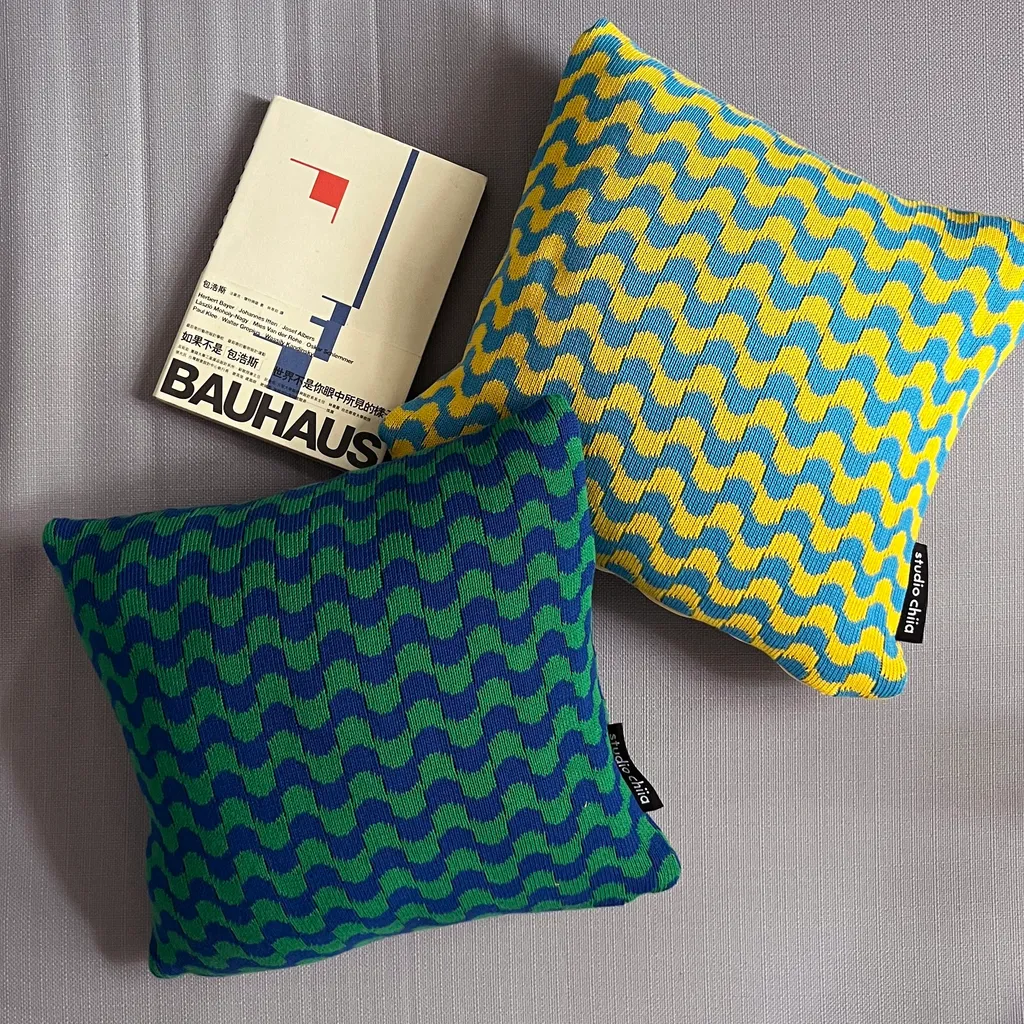 Wave_Cushion5