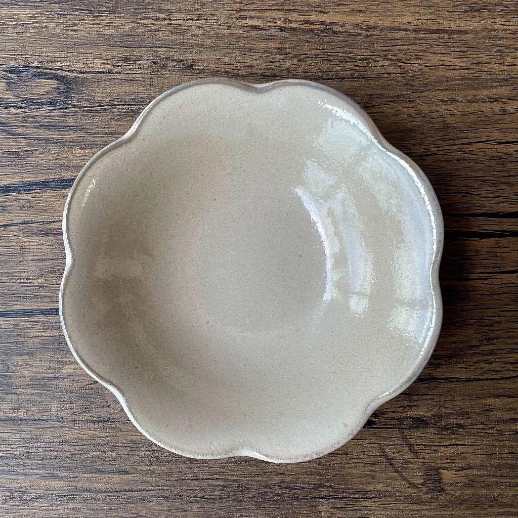 tw-11134207-81ztl-mi0fg2jf8umc85