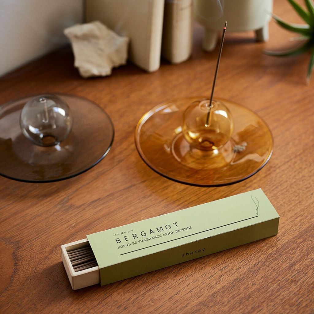 tw-11134207-81ztl-miekc1ph1q8381