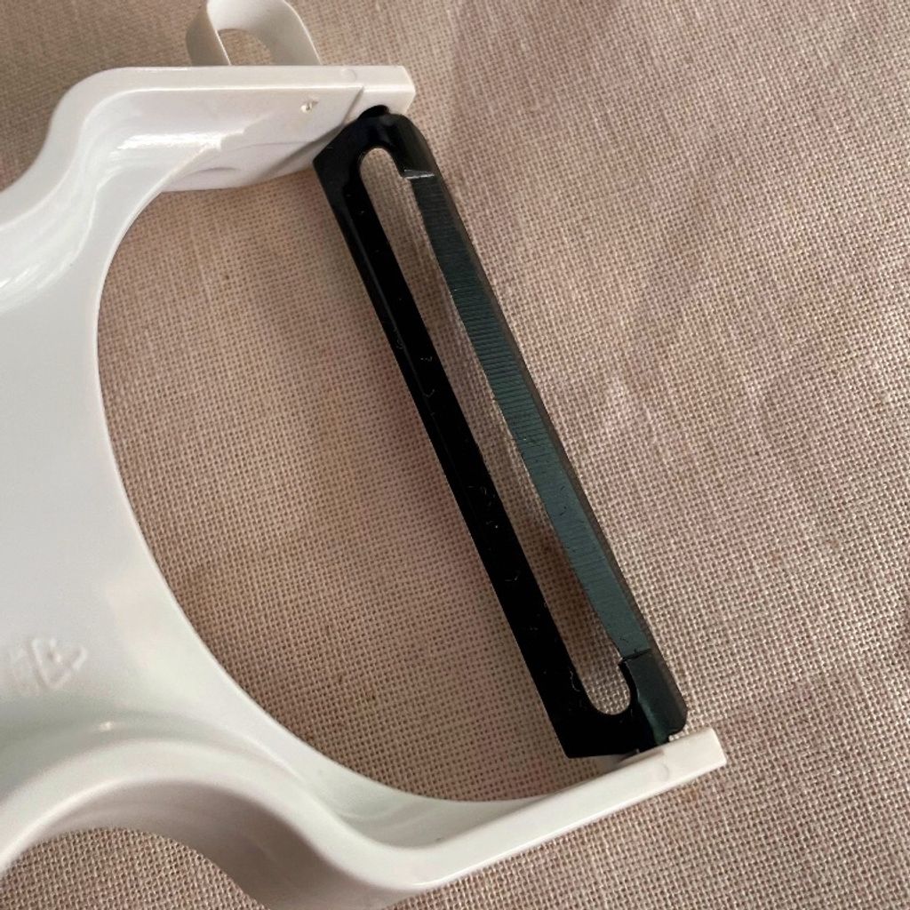 tw-11134207-81zti-mj2d6ax5j37l73