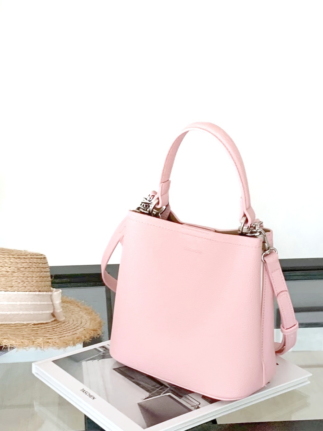 mmexport1718776428077