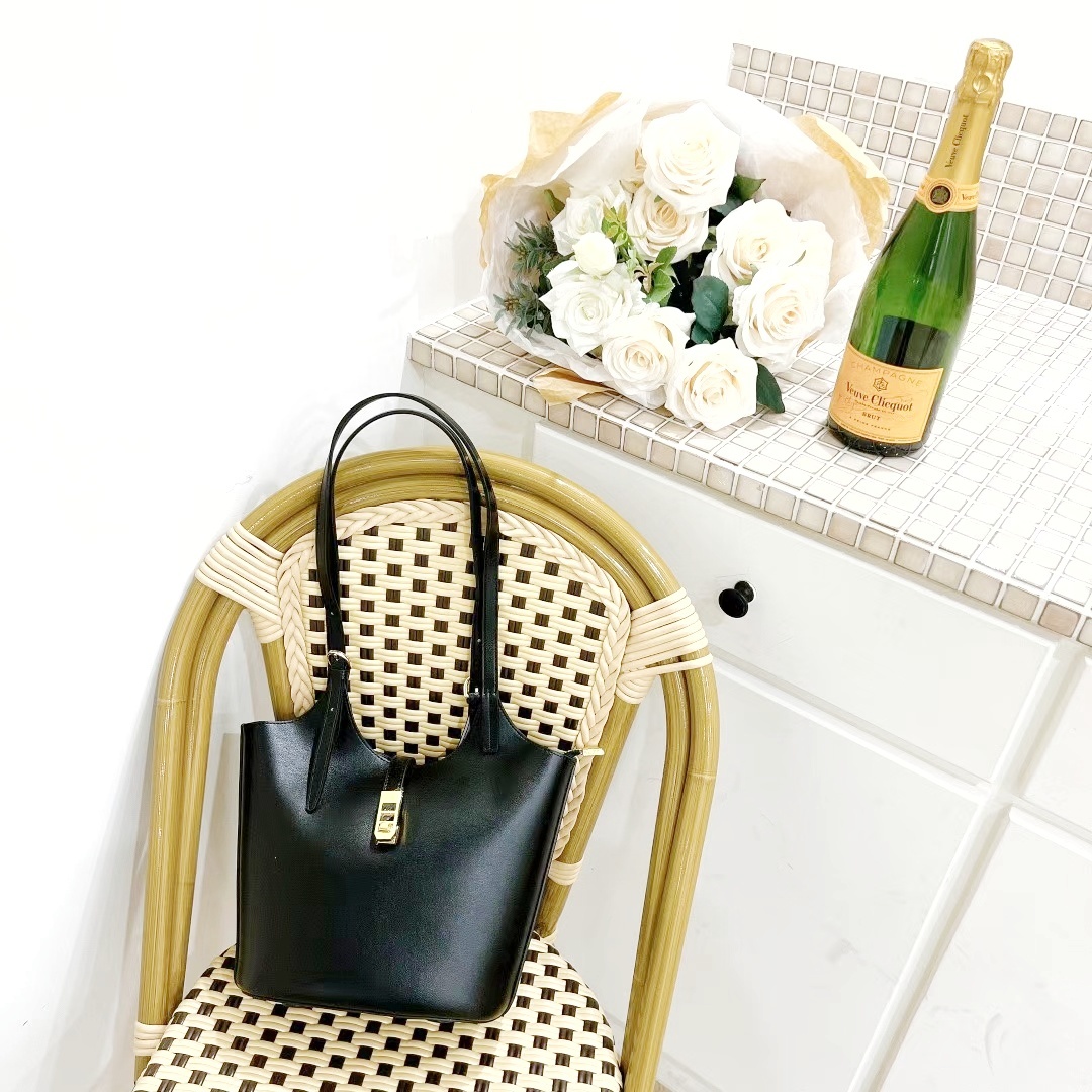 mmexport1717506409458