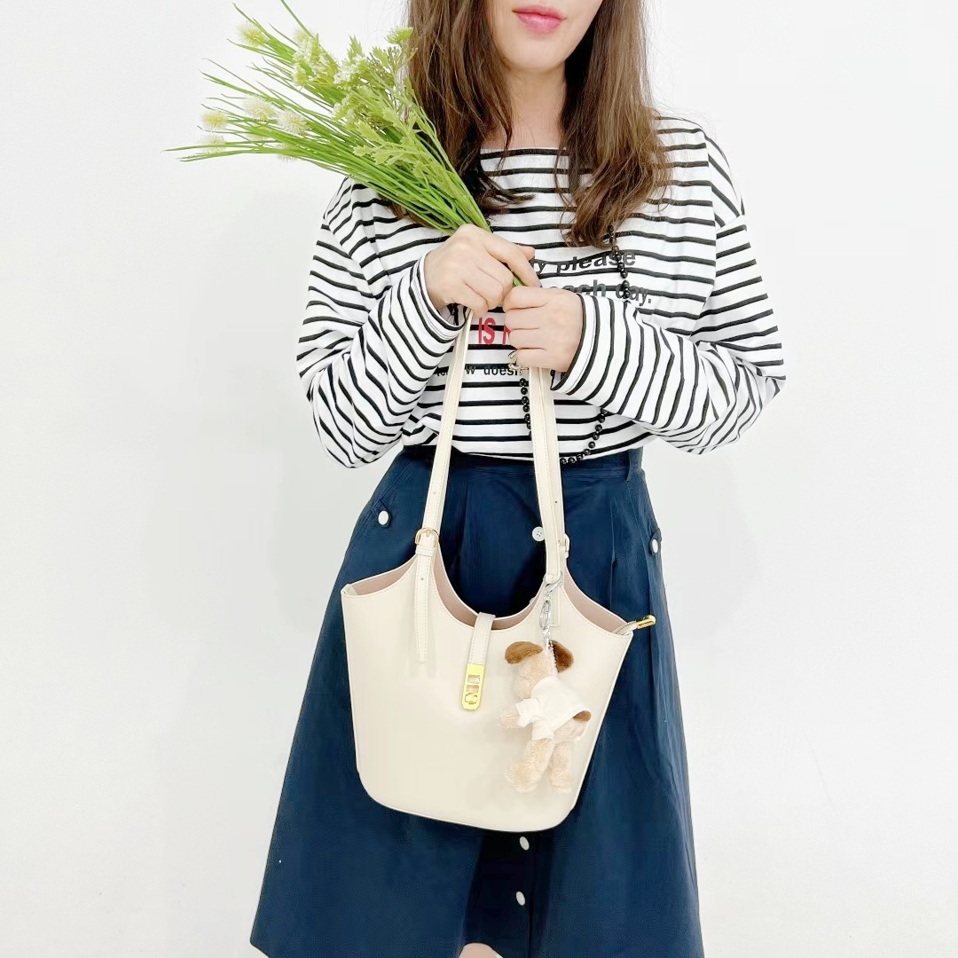 mmexport1717506352540