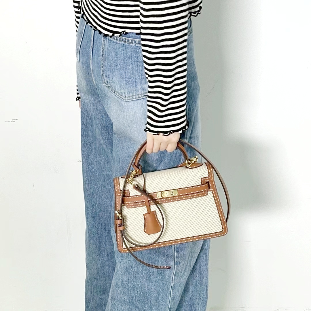 mmexport1728281363135