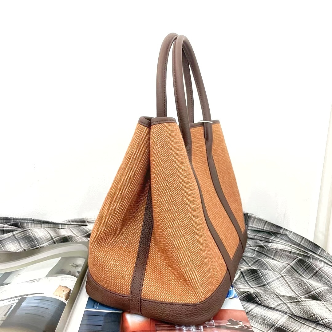 mmexport1728281870500