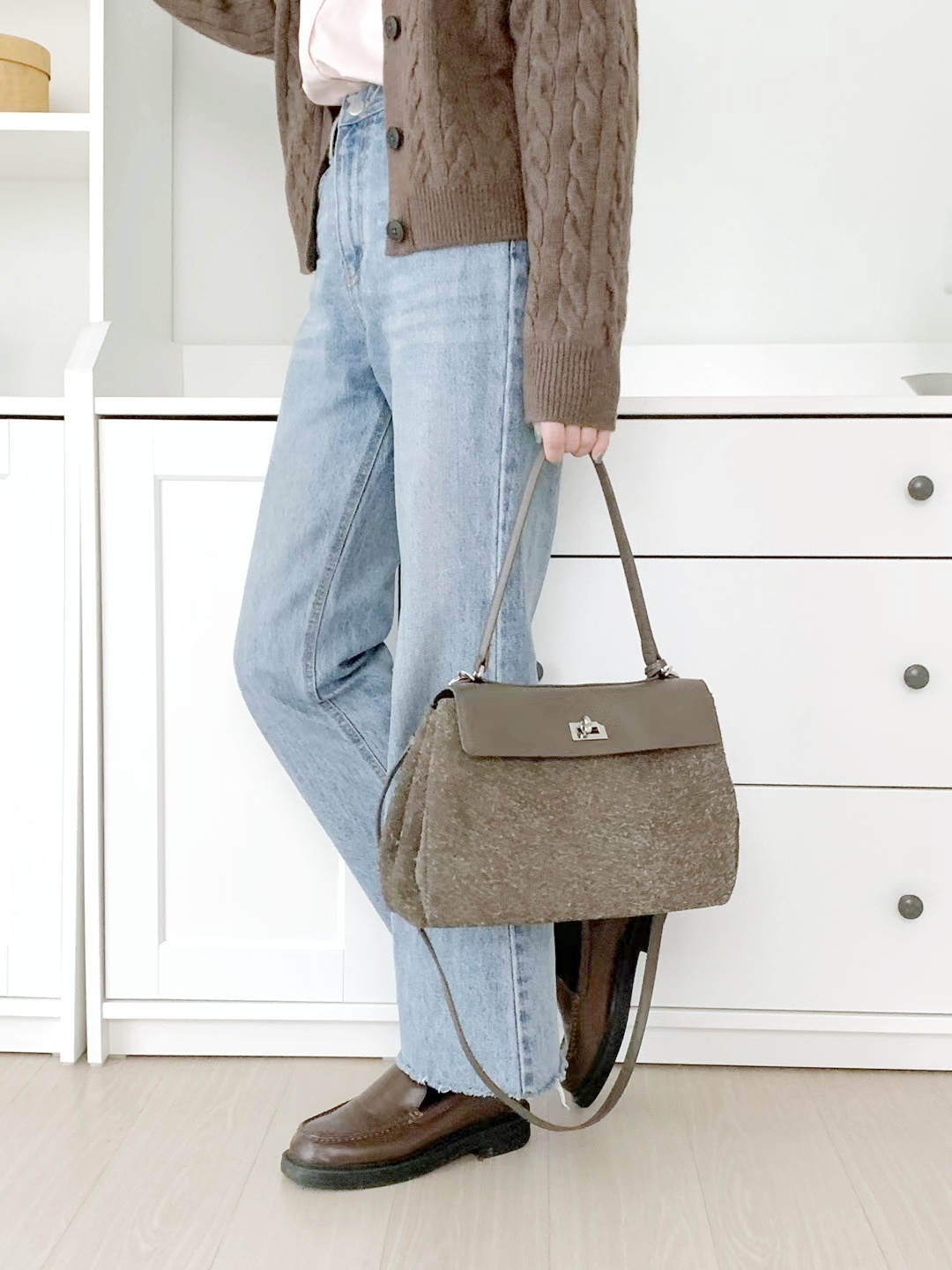 mmexport1728305335697 (1)