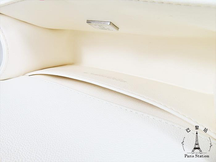 8c319ef6-0a49-49b6-b8ea-751aba578e04