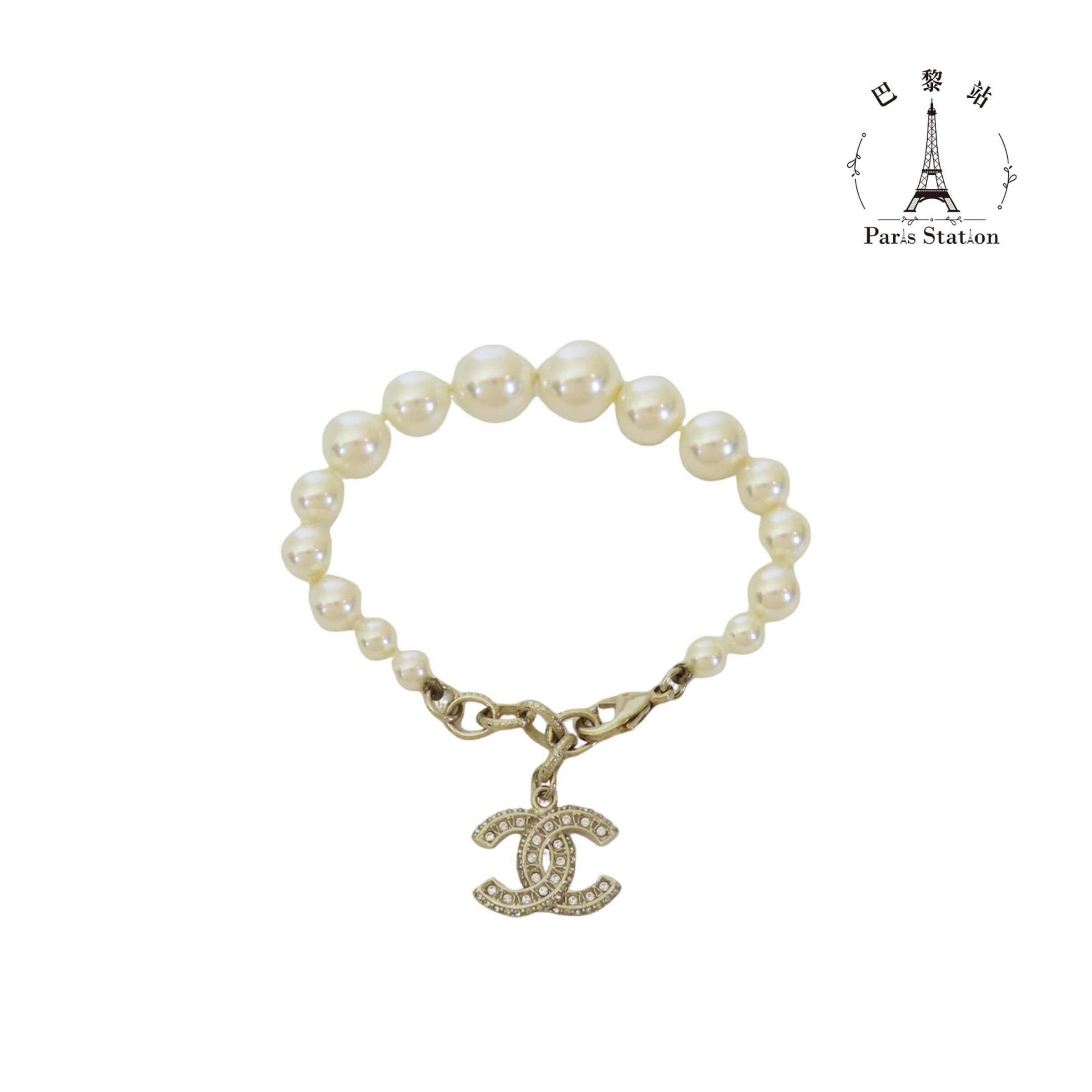 5de7aca6-335e-46c1-bb47-59fd74570e24