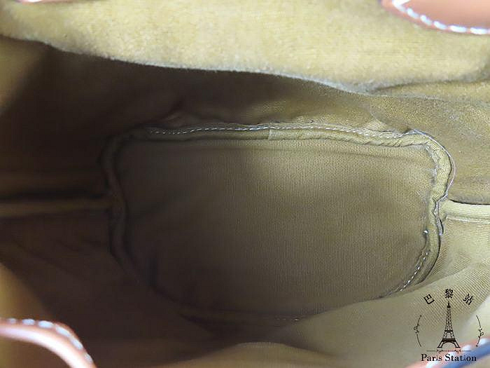 b7fe0962-2e99-4289-bdd4-02b790cfee09