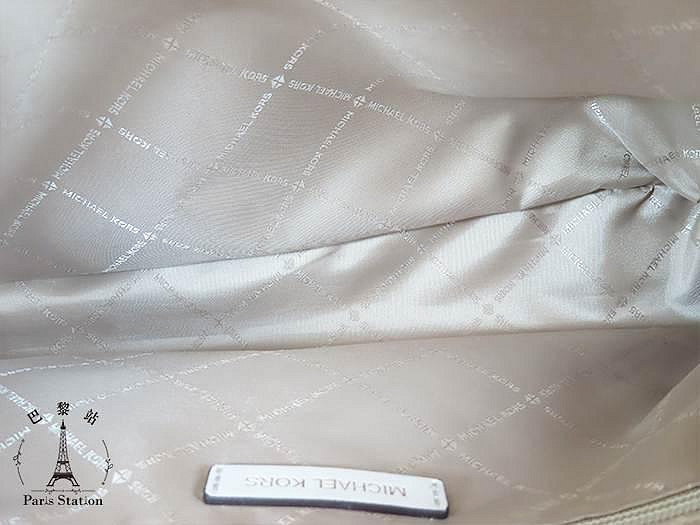 d4060389-4a03-40c9-bf00-5d3bea39e5a0