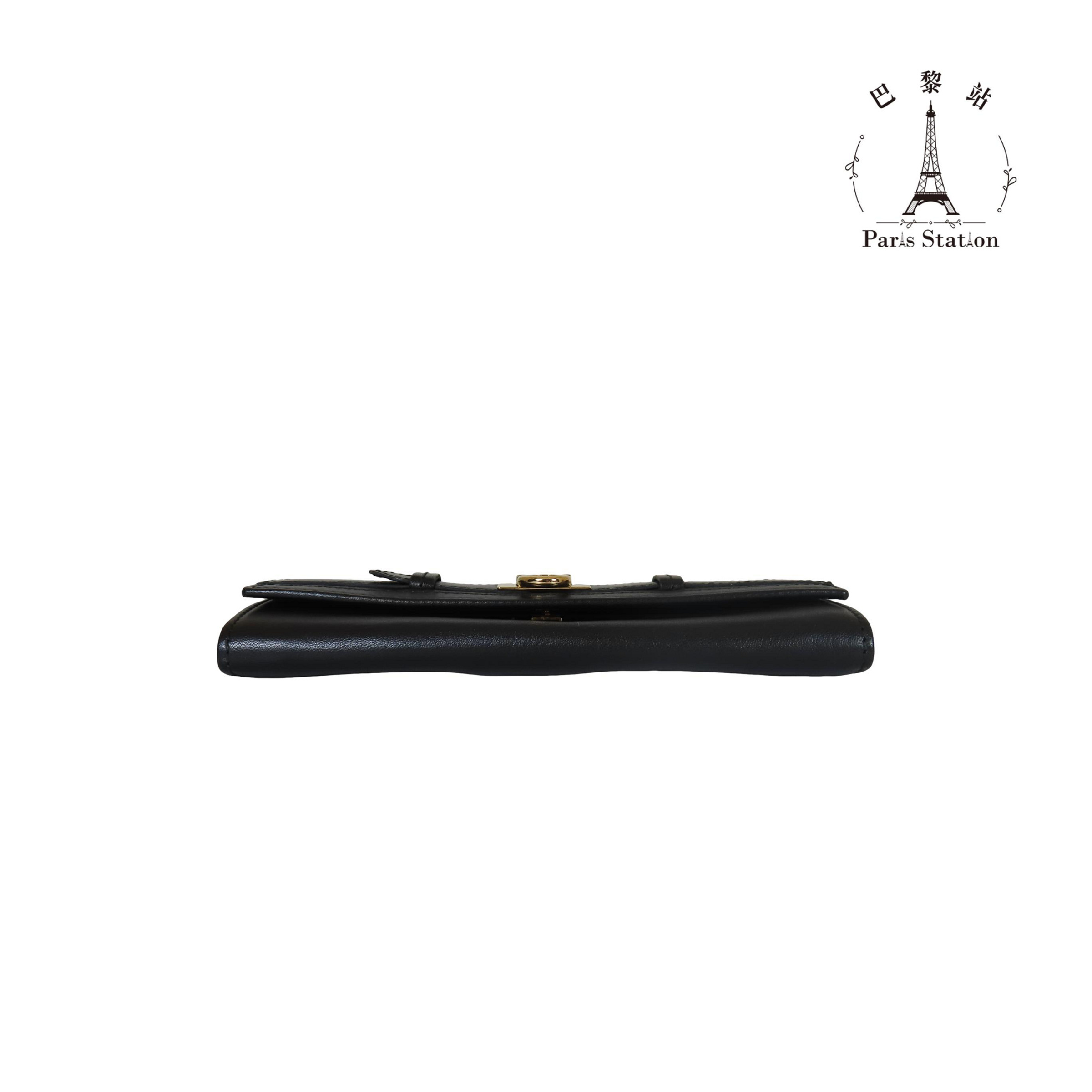 ad6e8cdc-df60-4011-8e0a-b767547fc0b5