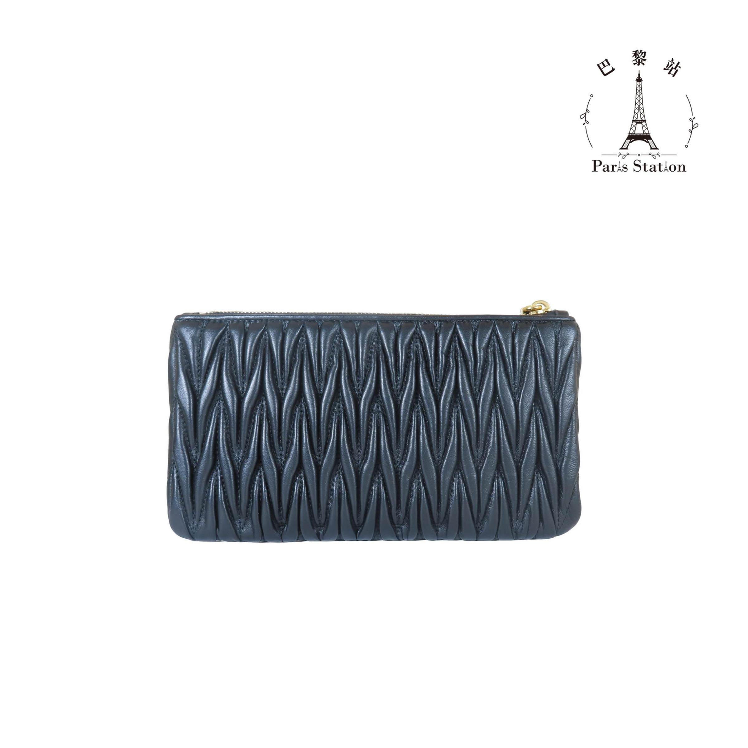 aed9731c-15fb-48d1-a6e6-b1094b6b1352