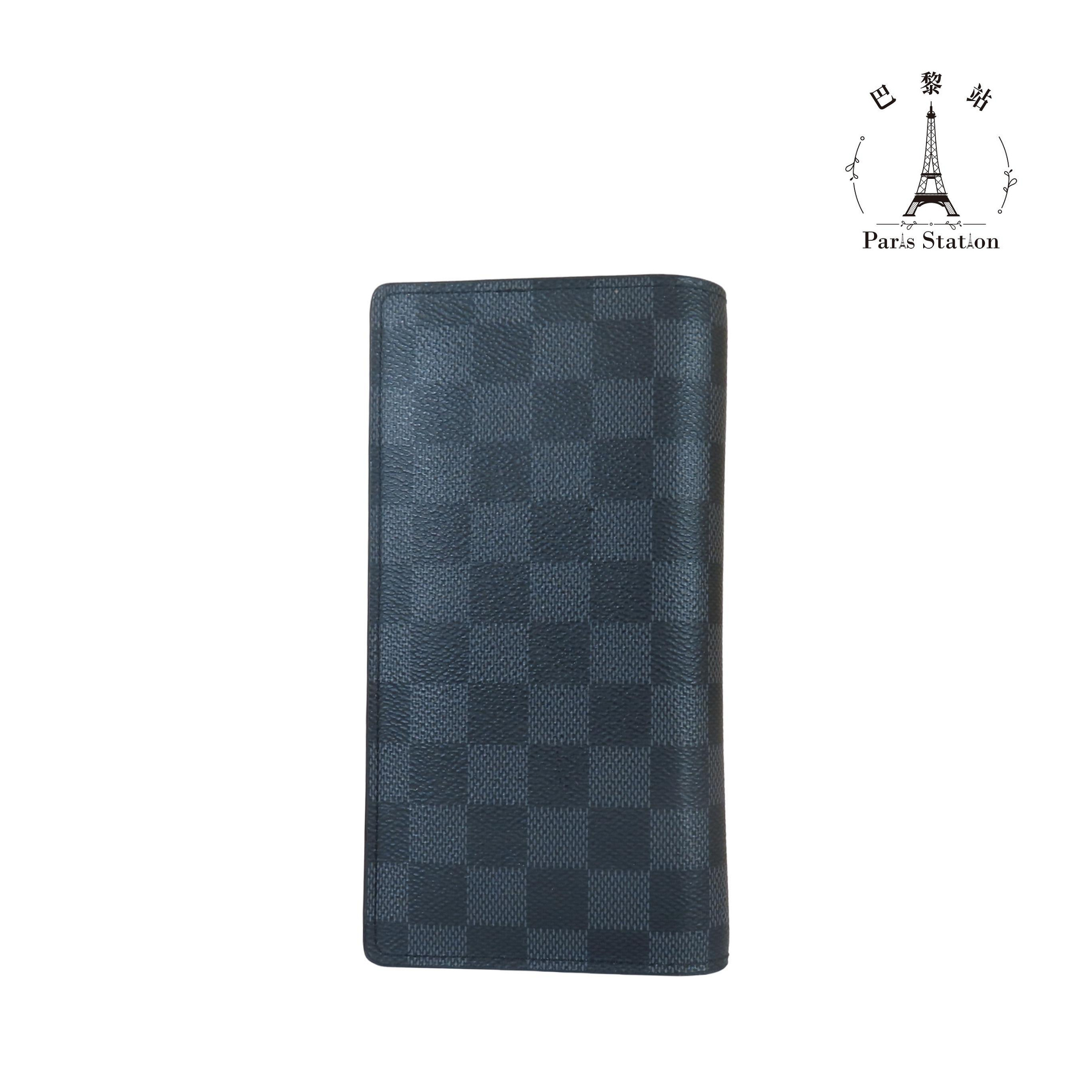 121e26db-5a32-405f-af7b-c25402fc1da3