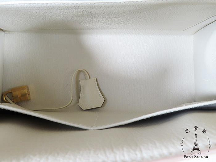 b5b7ebf9-1560-4b5a-8d2a-e461796ce87f