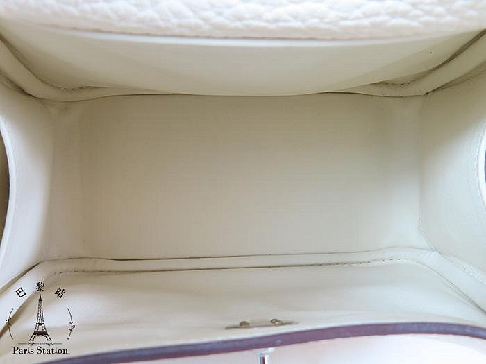 d0b4b2e4-e9d8-4b34-8f72-ebe0e5f621f5