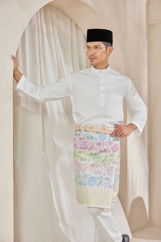 Shamal Shameer | Zailey Sofea Empire