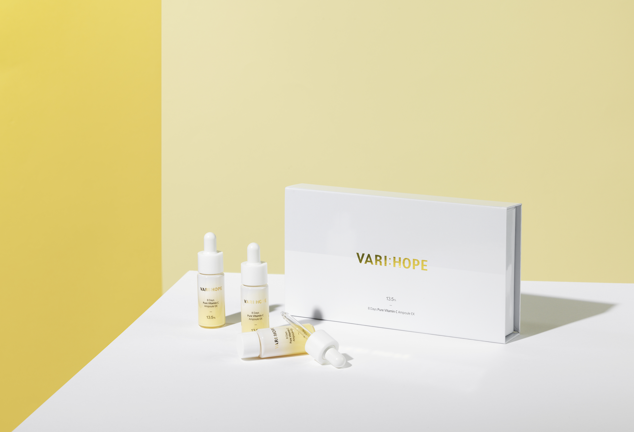 에잇데이즈퓨어비타민씨앰플엑스퍼트_세트컷_220222