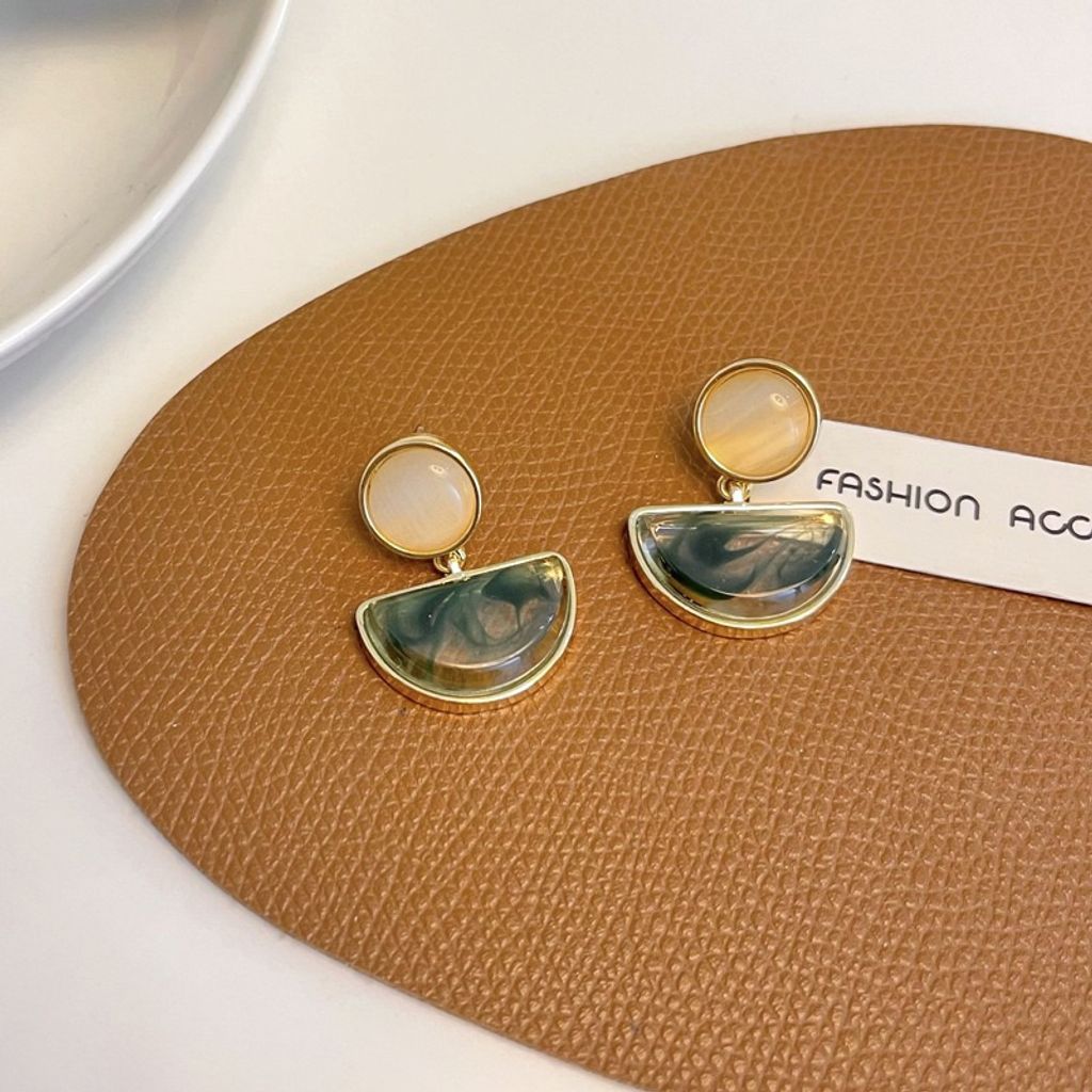 tw-11134207-7qul6-lgoy50mc065o9f