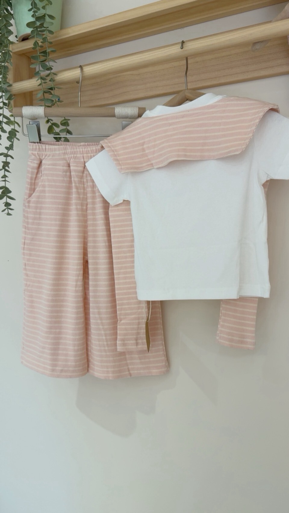 LINE_ALBUM_202686_260806_1