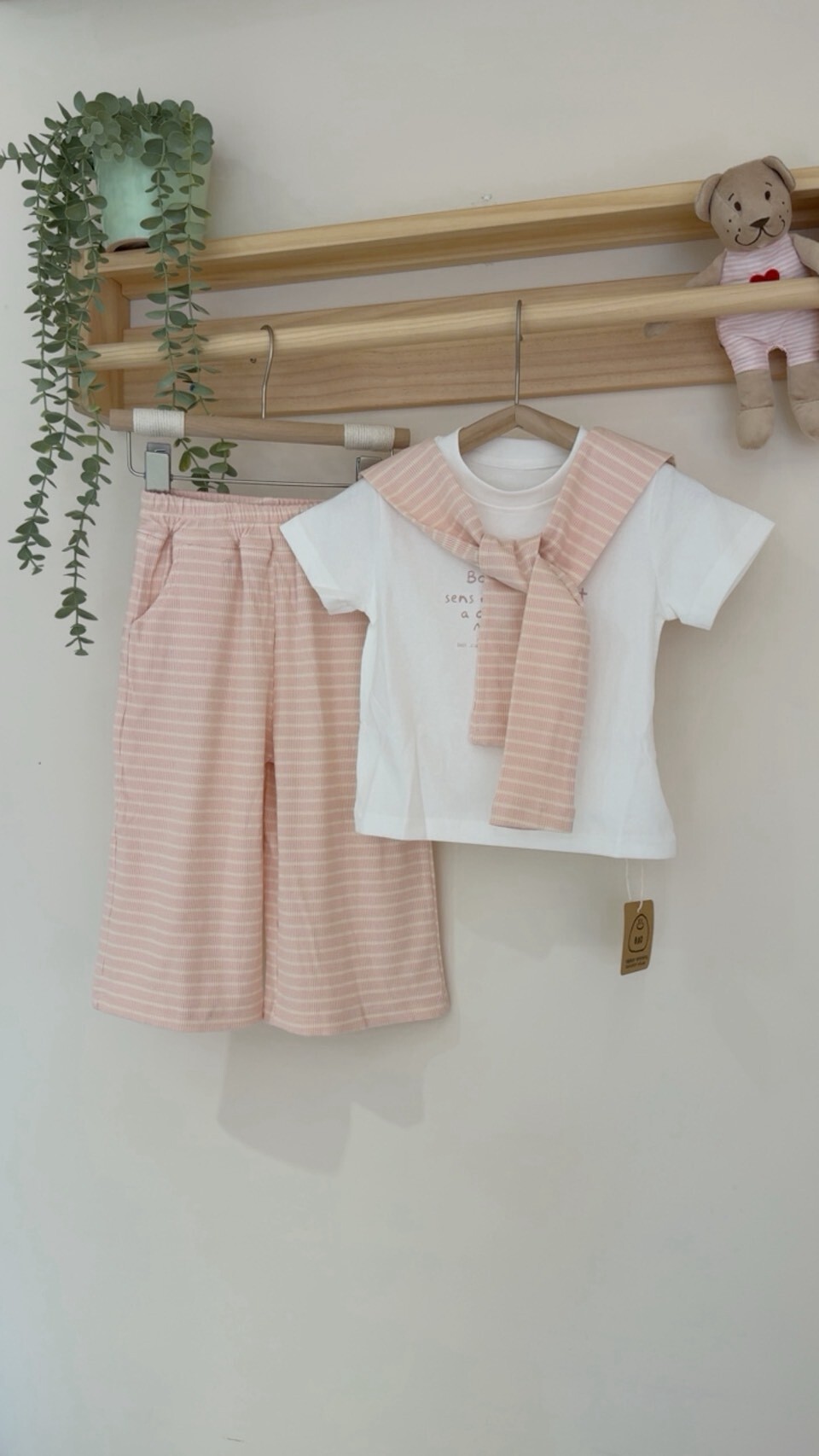 LINE_ALBUM_202686_260806_3