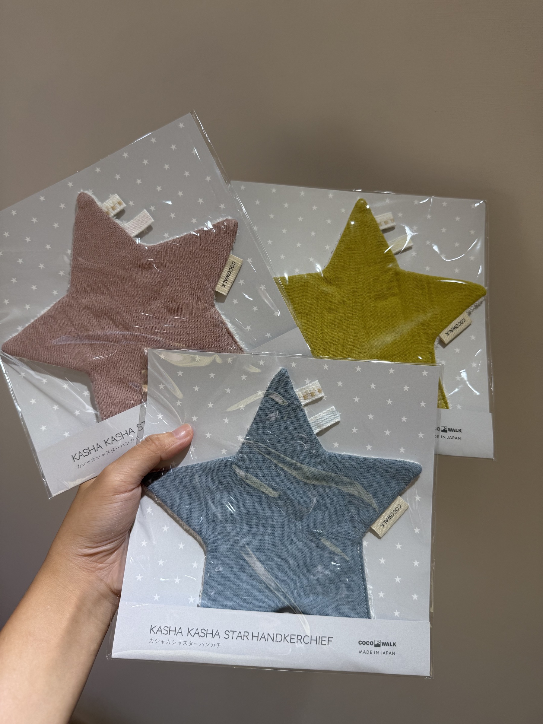 9D4C7300-543F-49AE-80A3-E433338E31CA