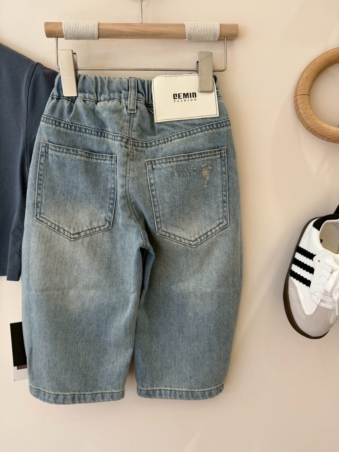 LINE_ALBUM_2025327_250327_26