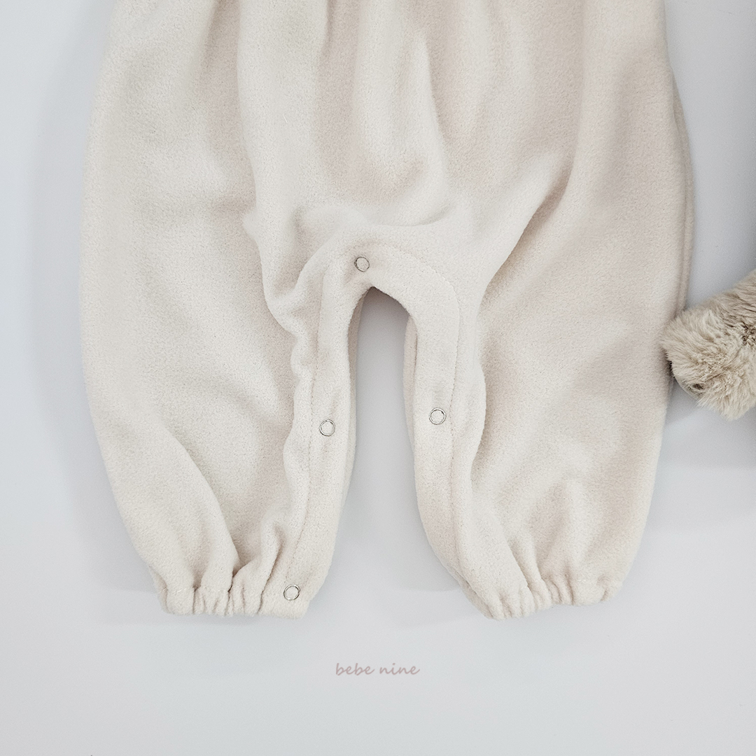 3_윈터나인엔젤슈트_디테일컷10