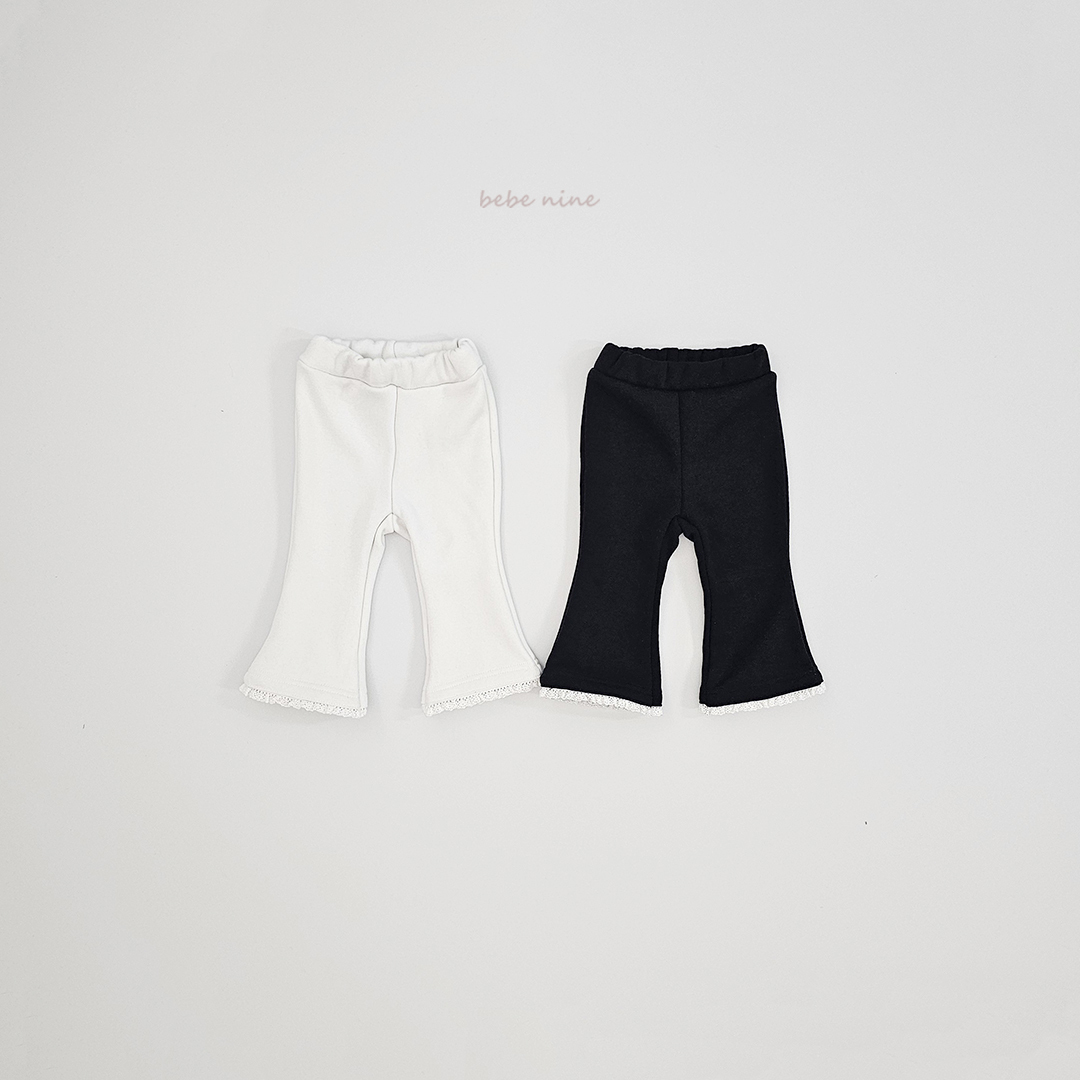 3_프릴기모나팔팬츠_디테일컷5