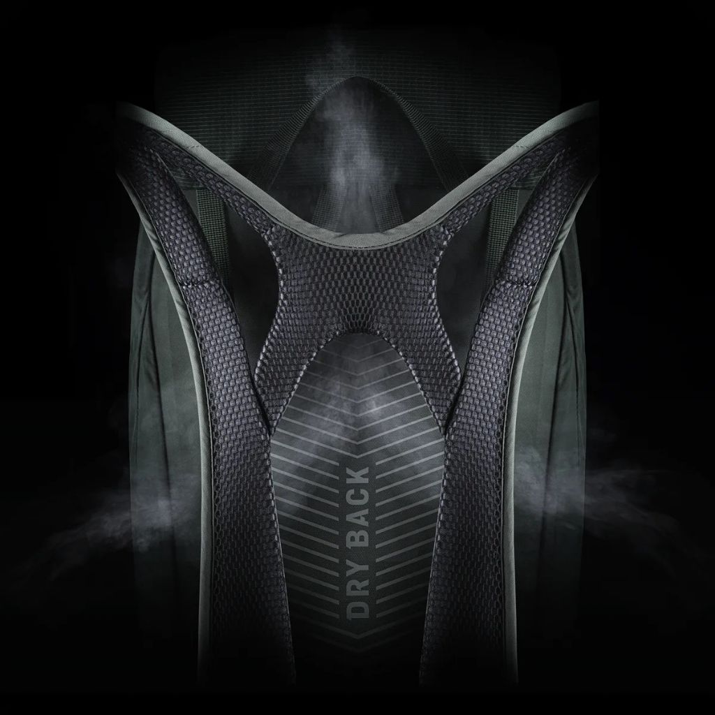 tw-11134207-23030-emm09l65izovbf