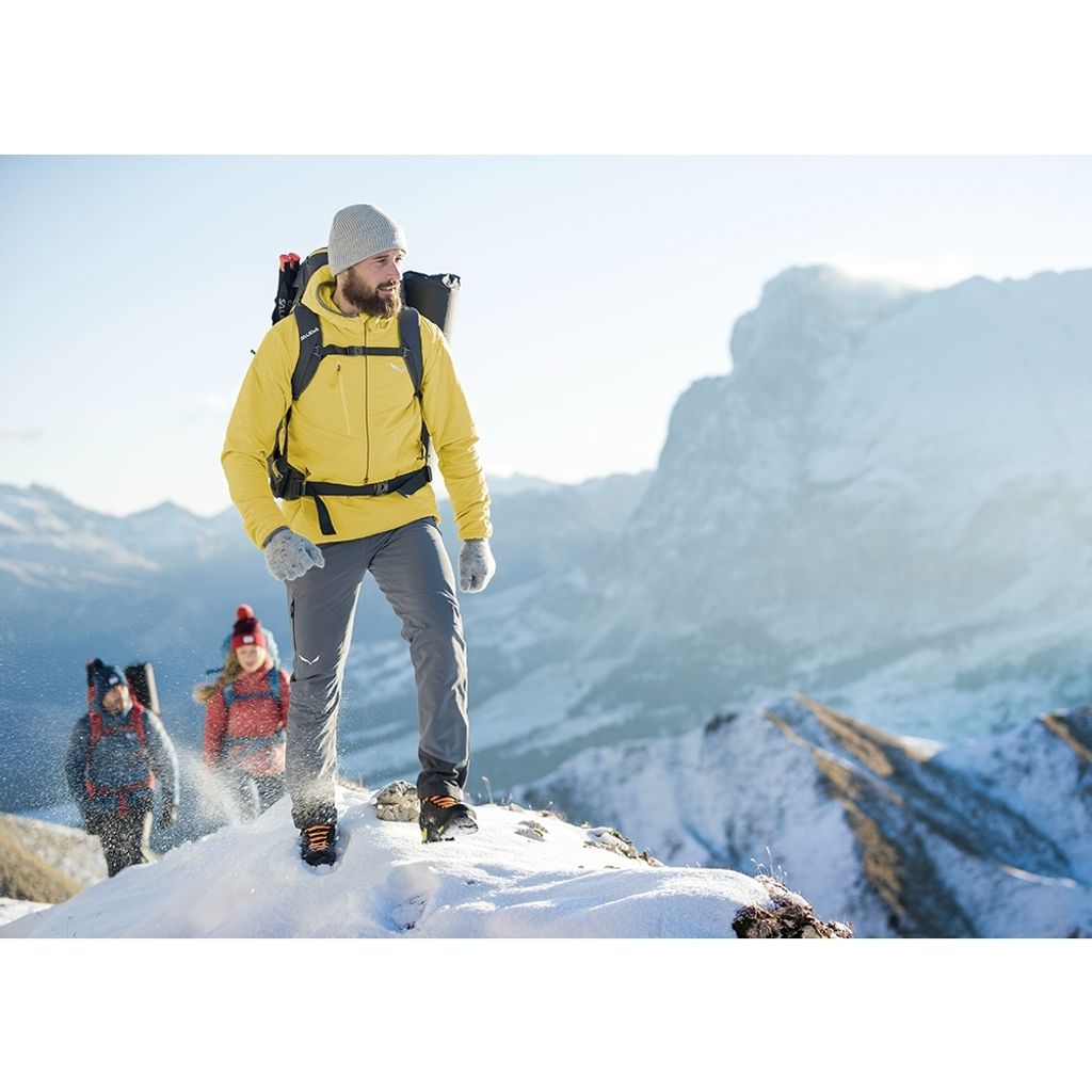 tw-11134207-7r98y-lyb99gt572es67